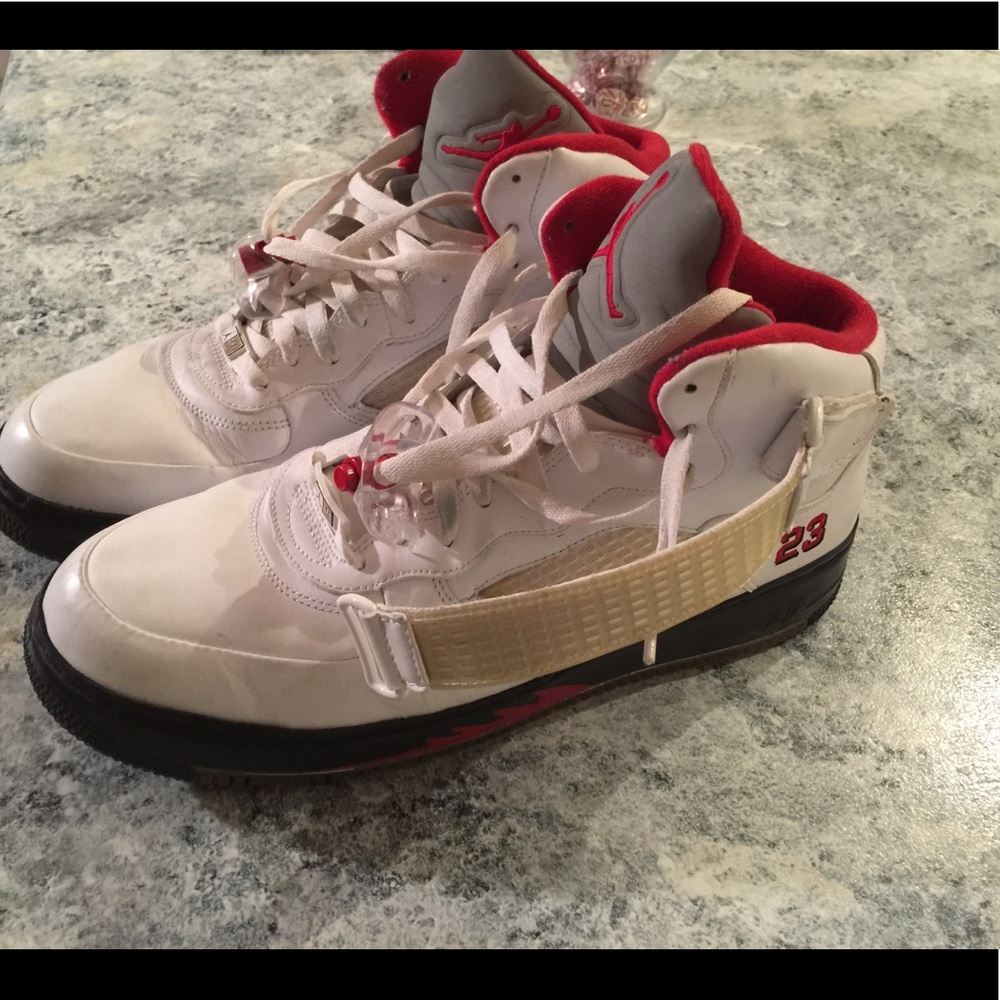 Air Jordan Forces 5 Fire Red